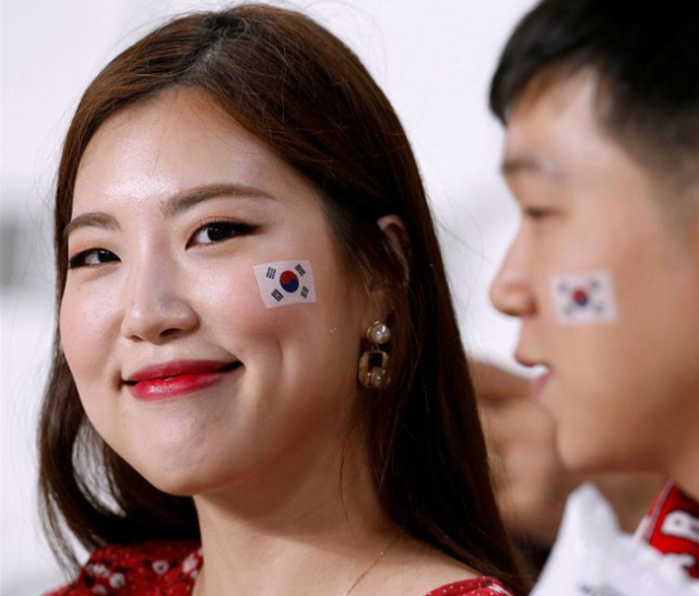 韩国女主播在线 幕后